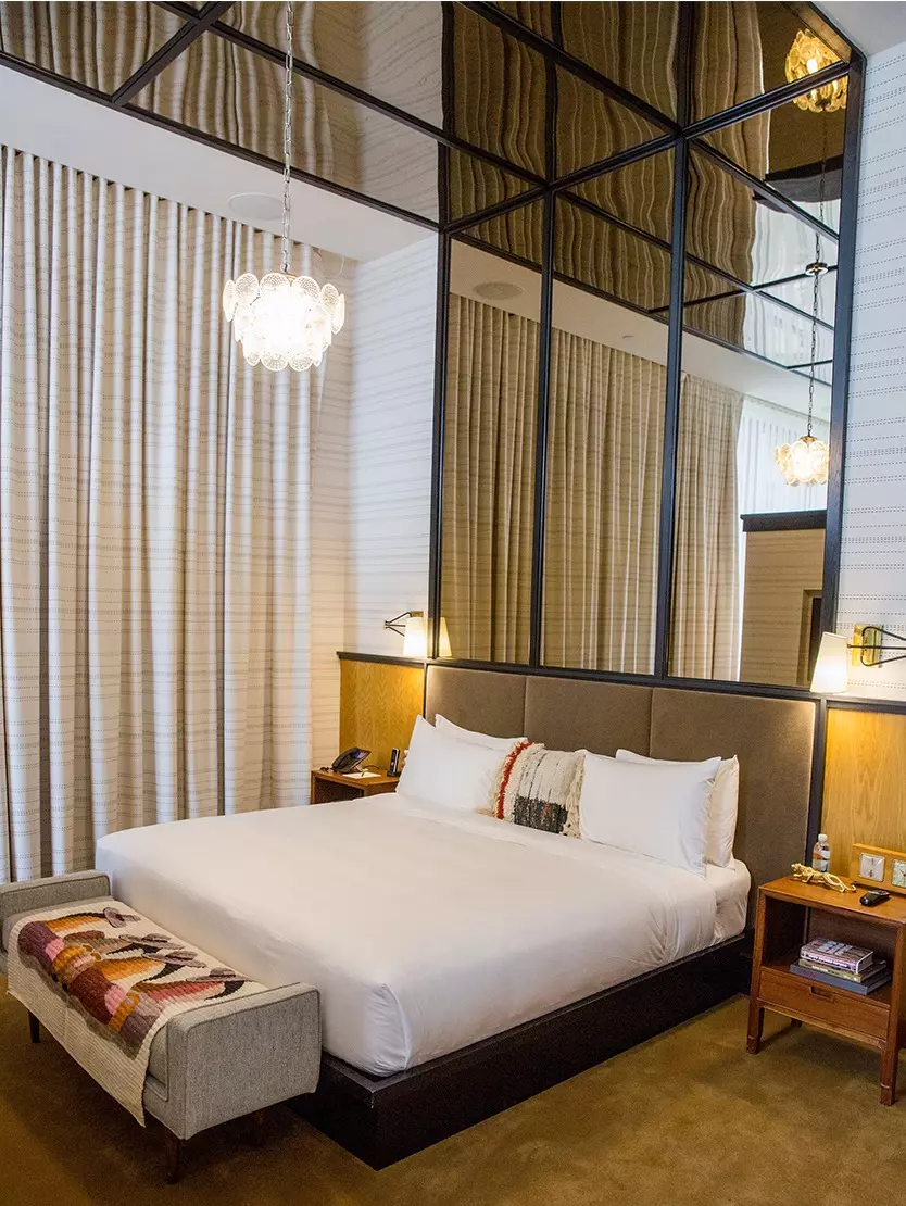 fairlane hotel room bed