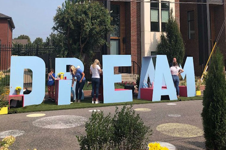 Dream Team Transforms Parking Space Into Park for a Day