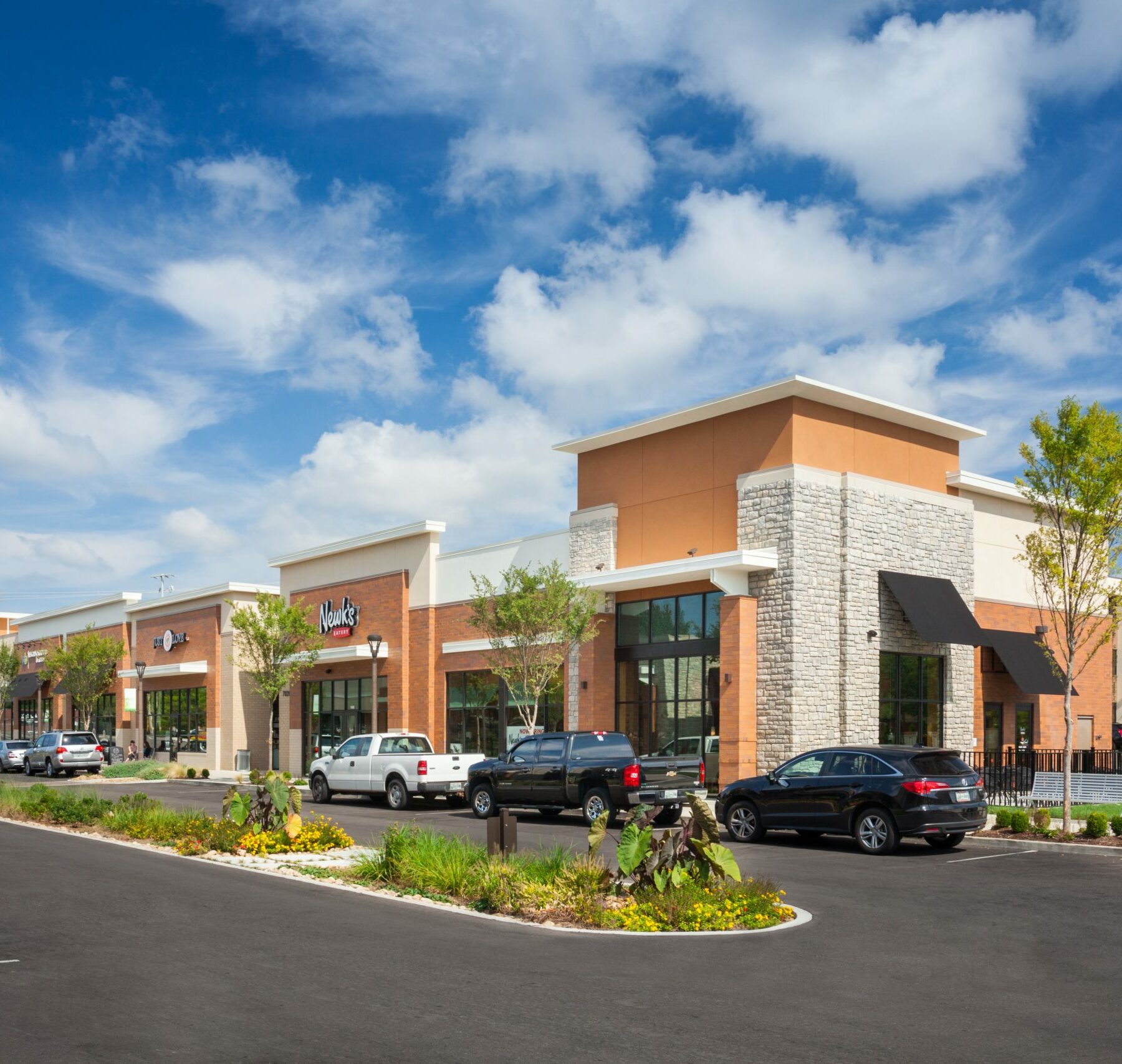 Street view of Brentwood City Park shopping complex.