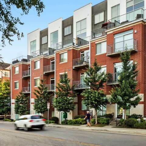 belle meade town center apartment building