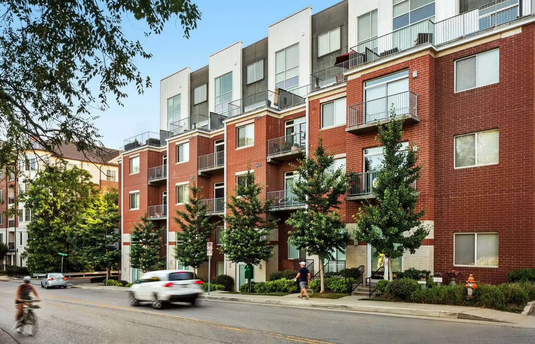 belle meade town center apartment building