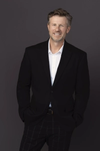 Tom Gregory employee headshot