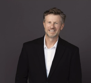 Tom Gregory employee headshot